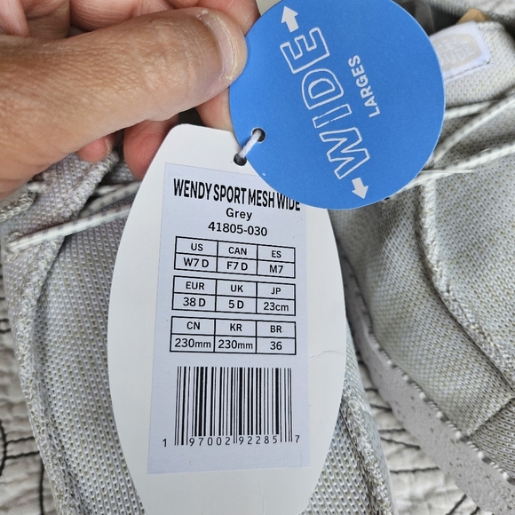 NWT Hey Dude Wendy Sport Mesh Light Gray 7 Wide slip-ons sneakers - Picture 8 of 15